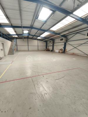 Local commercial - 490 m² - 7 pièces