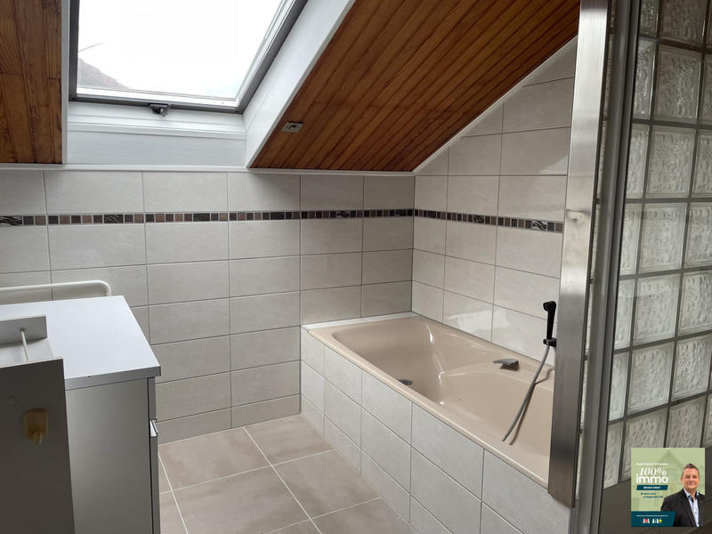 Maison - 168 m² - 7 pièces