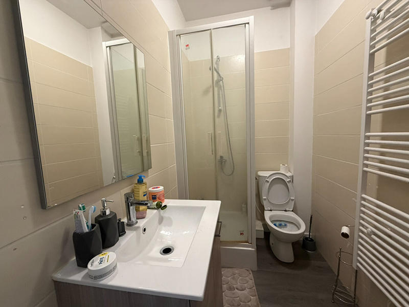 Immeuble - 180 m² - 9 pièces