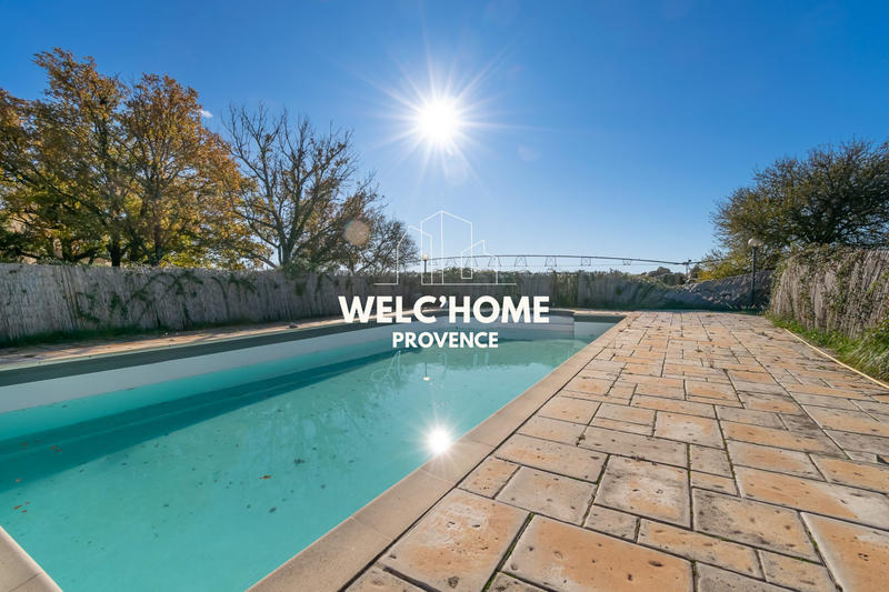 Mas - 465 m² - 20 pièces