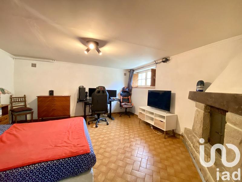 Maison - 220 m² - 6 pièces