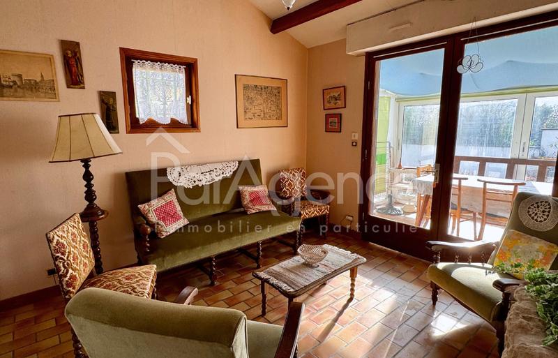 Maison - 163 m² - 8 pièces