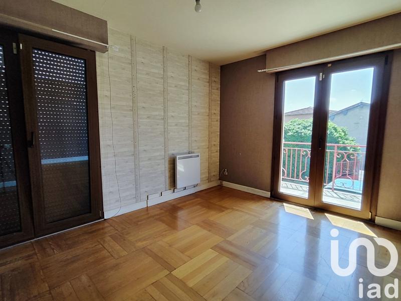 Maison - 177 m² - 9 pièces