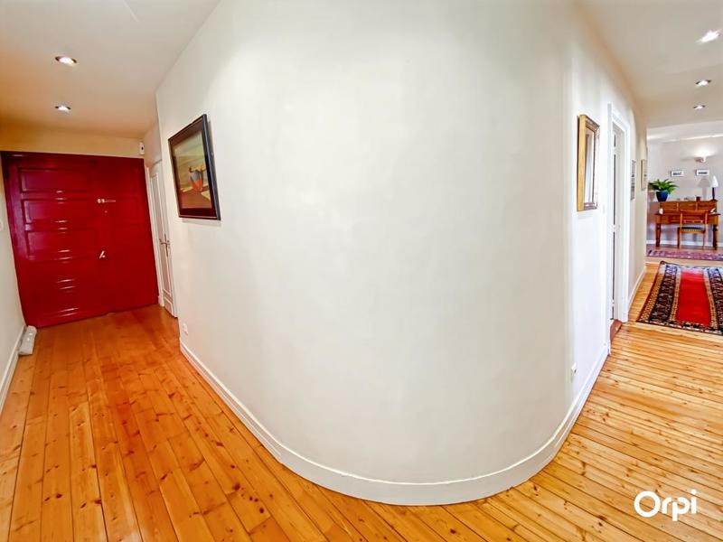 Appartement - 99 m² - 2 pièces