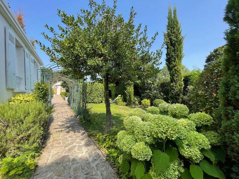 Maison - 163 m² - 7 pièces