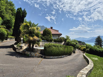 Maison - 357 m² - 7 pièces