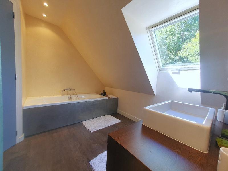 Moulin - 218 m² - 8 pièces