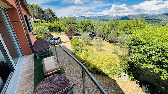 Propriété - 220 m² - 9 pièces