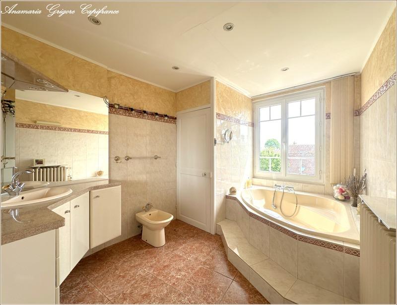 Maison de village - 231 m² - 6 pièces