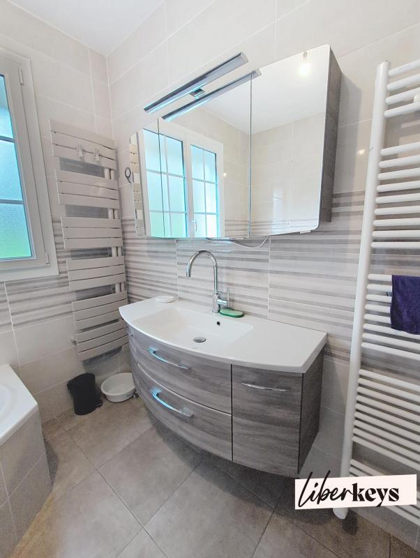 Maison ancienne - 195 m² - 8 pièces