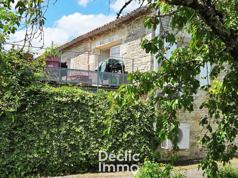 Maison - 265 m² - 12 pièces