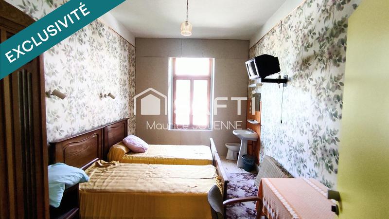 Local commercial - 1 080 m² - 34 pièces