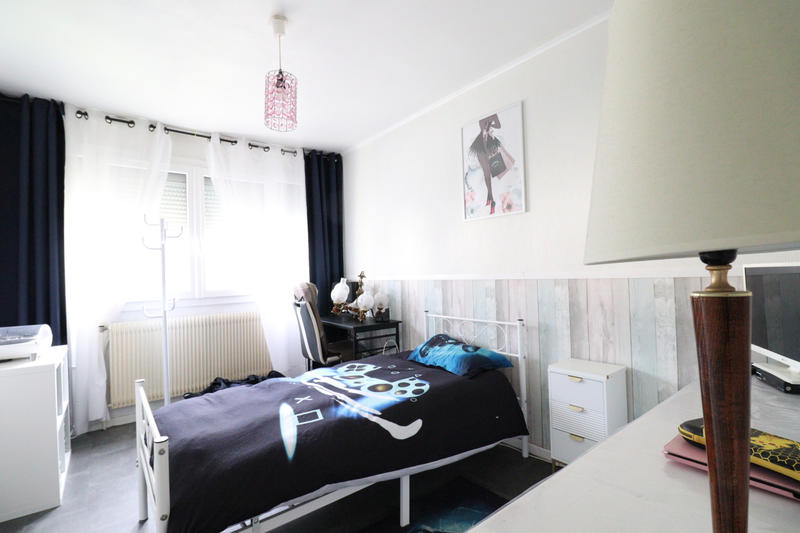 Appartement - 105 m² - 4 pièces