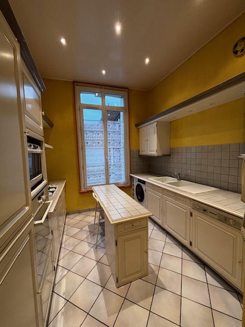 Propriété - 160 m² - 7 pièces