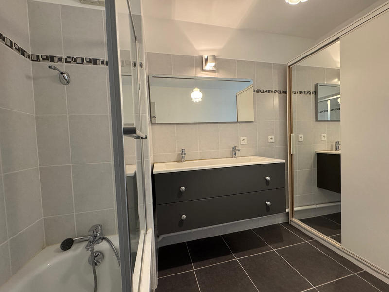 Appartement - 92 m² - 4 pièces