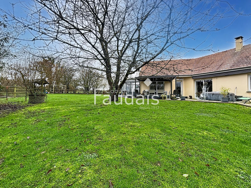 Maison - 217 m² - 10 pièces