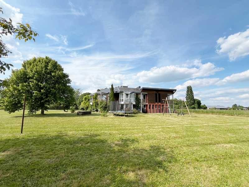 Maison - 320 m² - 10 pièces