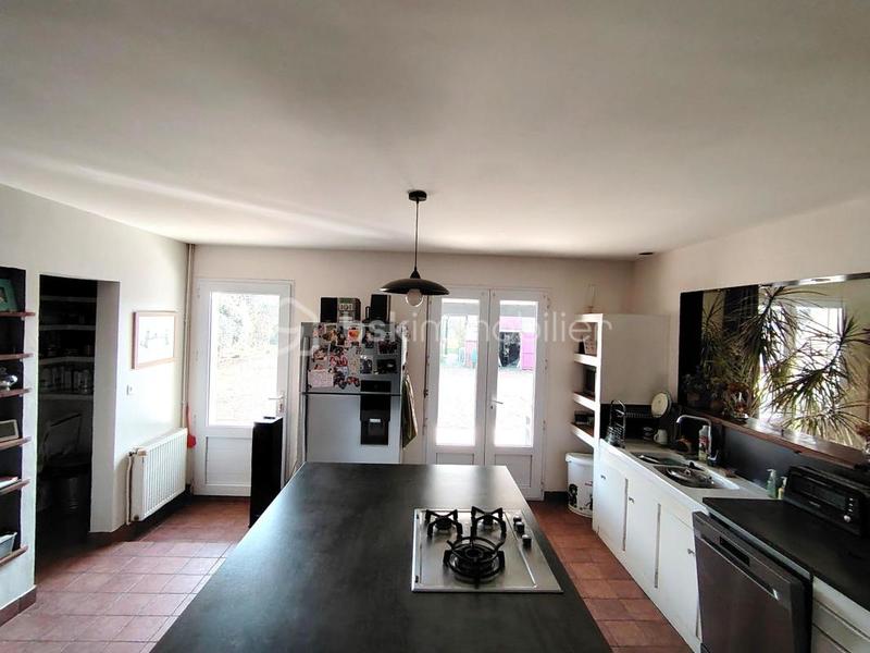 Maison - 206 m² - 6 pièces