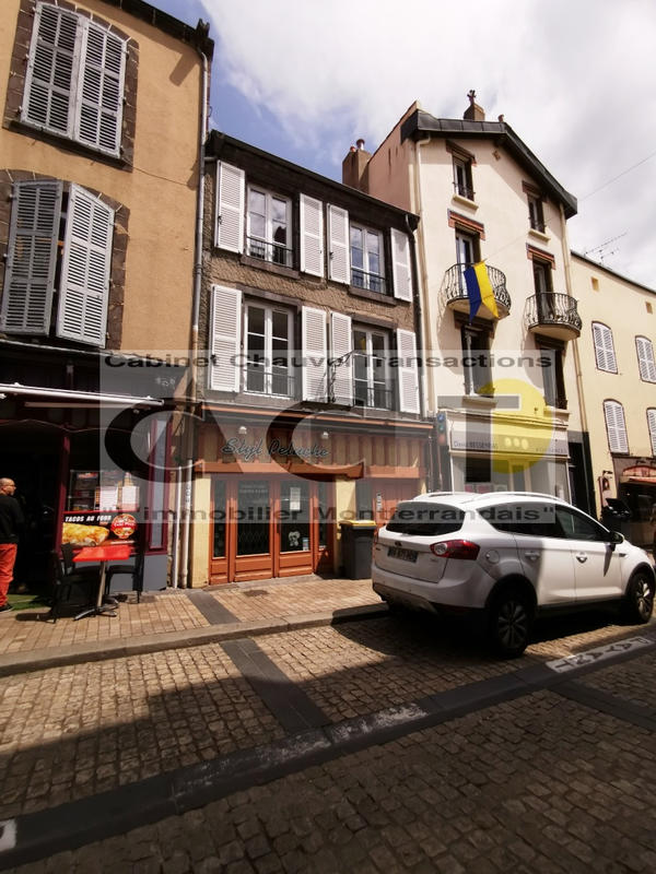 Appartement - 99 m² - 4 pièces