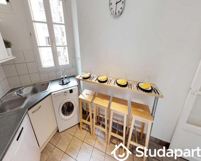 Chambre - 90 m² - 1 pièce