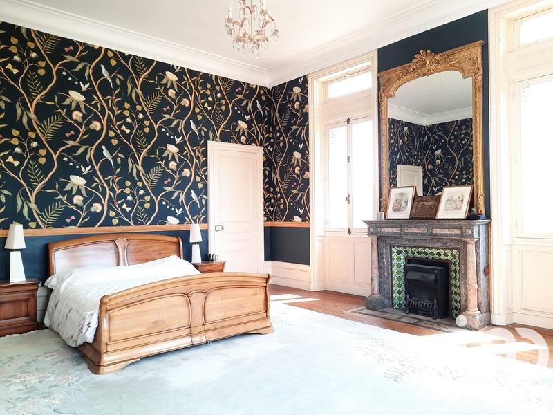 Château - 725 m² - 19 pièces