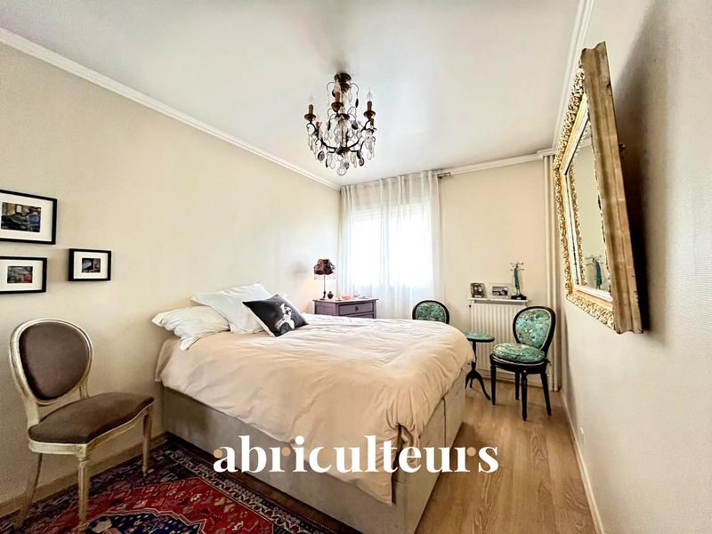 Appartement - 79 m² - 4 pièces