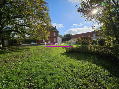 Maison - 165 m² - 8 pièces