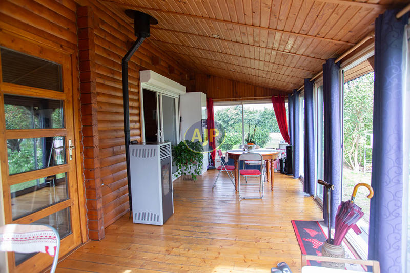 Maison - 217 m² - 7 pièces