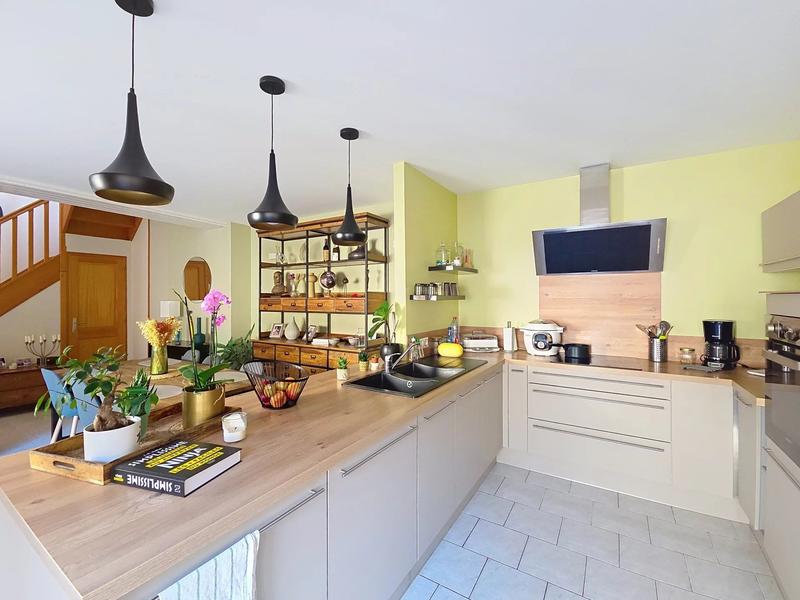 Maison - 160 m² - 7 pièces