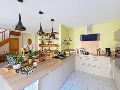 Maison - 160 m² - 7 pièces