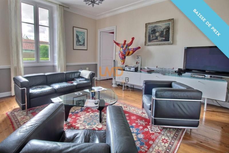 Maison bourgeoise - 217 m² - 6 pièces