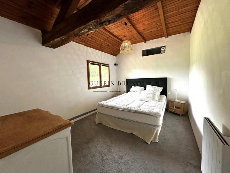 Propriété - 180 m² - 11 pièces