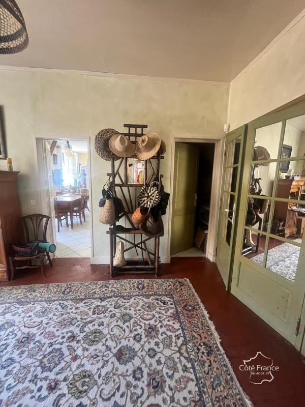 Maison de village - 216 m² - 7 pièces