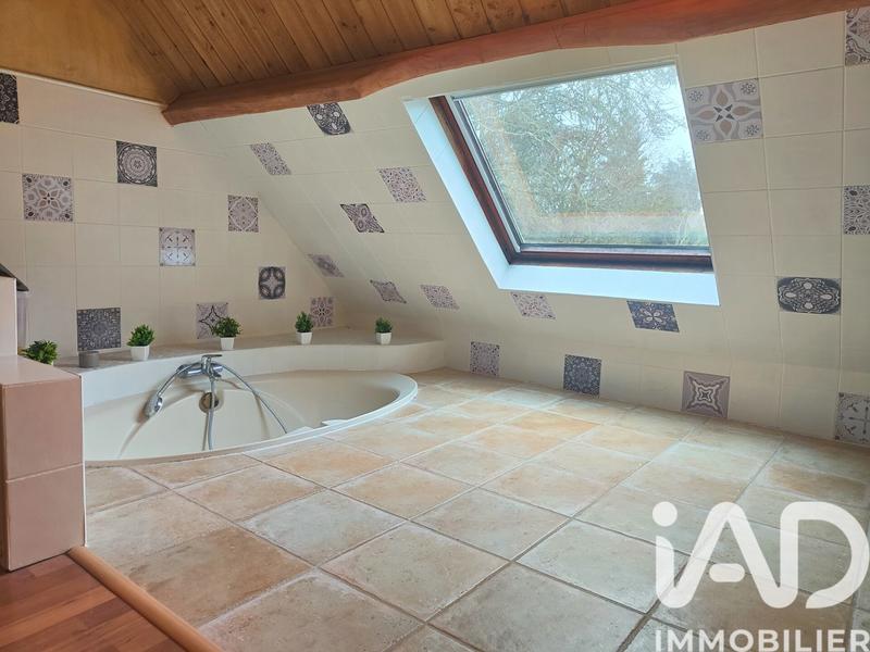 Maison - 155 m² - 8 pièces