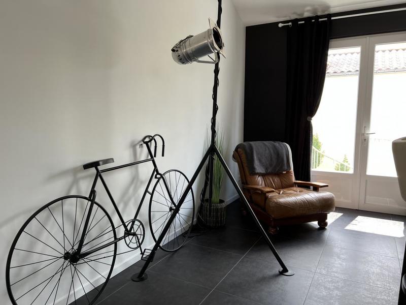 Loft - 156 m² - 7 pièces