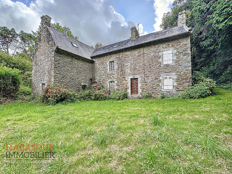 Maison - 281 m² - 9 pièces