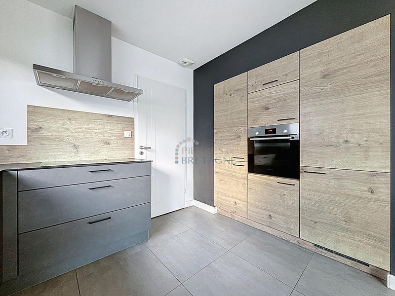 Maison - 111 m² - 6 pièces