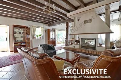 Maison - 159 m² - 5 pièces