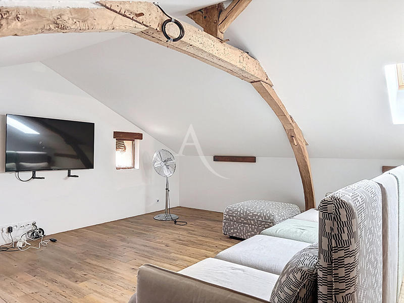 Maison - 181 m² - 5 pièces