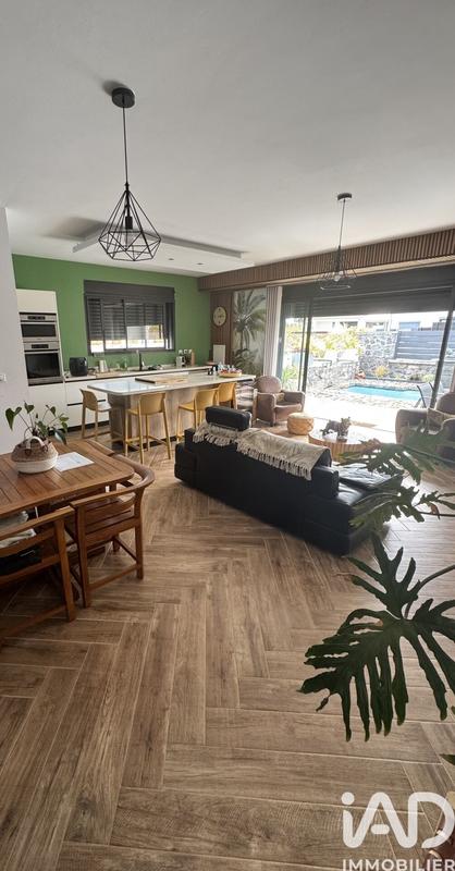 Maison - 112 m² - 6 pièces