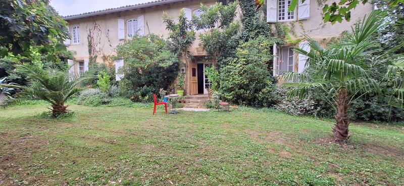 Maison - 347 m² - 1 pièce