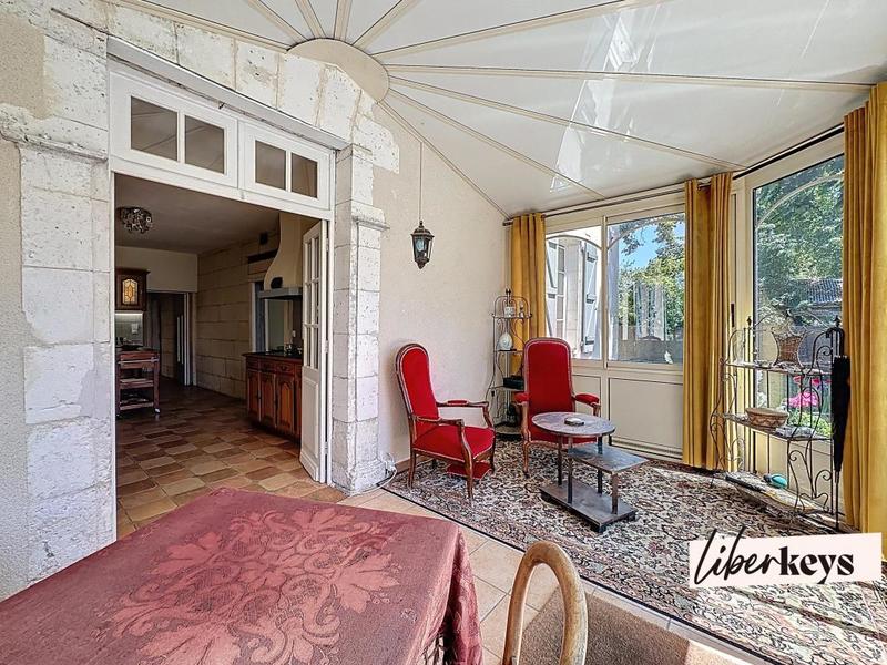 Propriété - 145 m² - 5 pièces