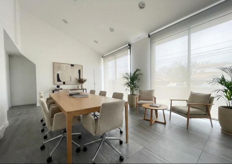 Local commercial - 91 m² - 4 pièces