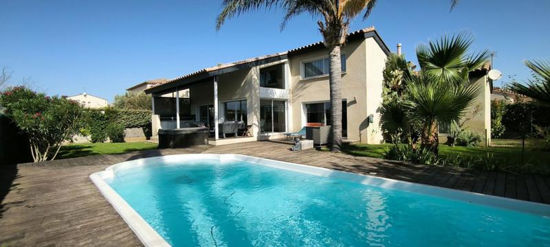 Maison - 183 m² - 6 pièces