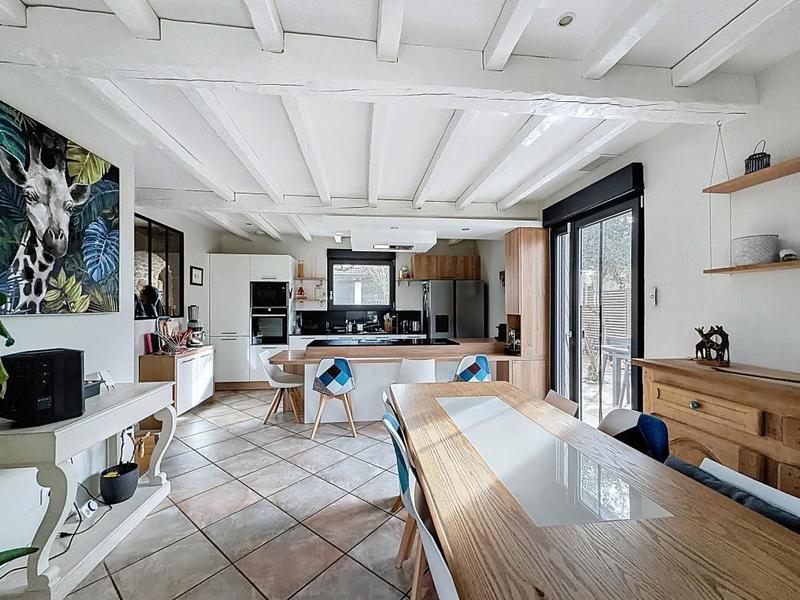 Maison - 145 m² - 5 pièces