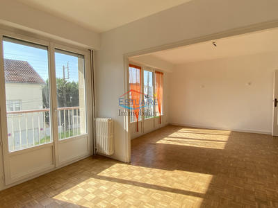 Appartement - 92 m² - 4 pièces