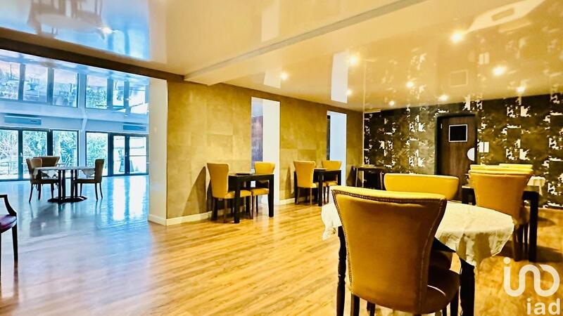 Local commercial - 464 m²