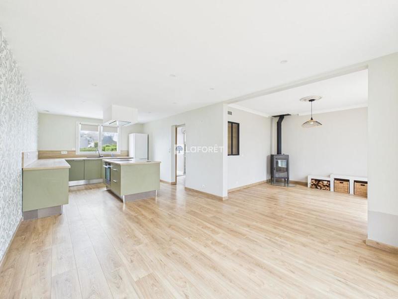 Maison - 93 m² - 5 pièces