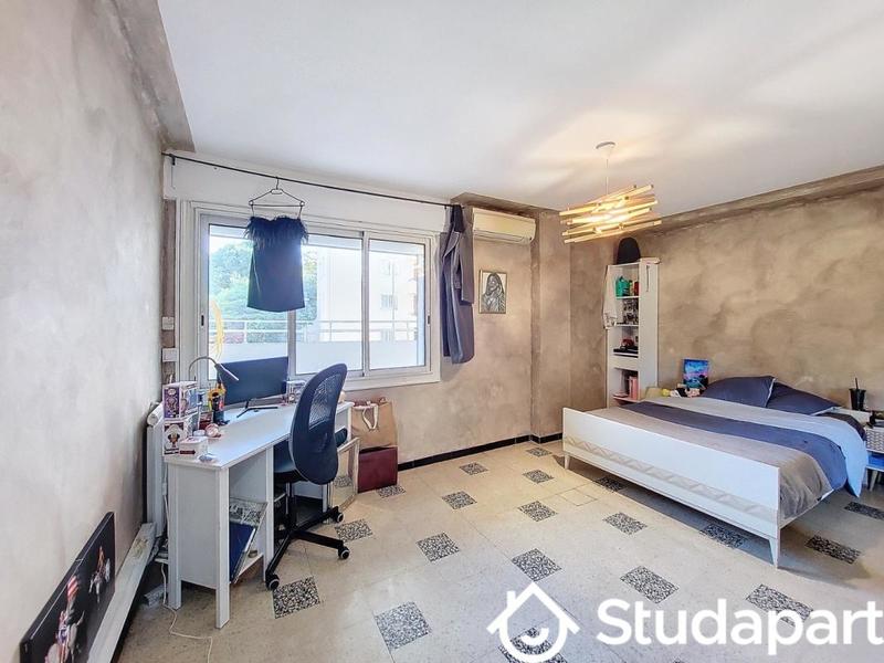 Chambre - 16 m² - 1 pièce