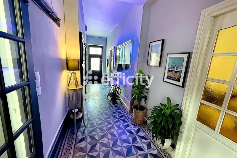 Maison - 162 m² - 6 pièces